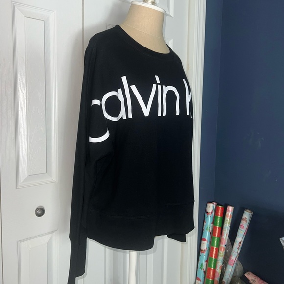 NWOT Calvin Klein performance comfy pull over top 🖤 - Picture 5 of 16